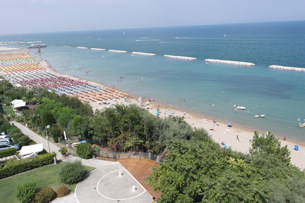 Hotel Promenade Gabicce Mare Exterior foto