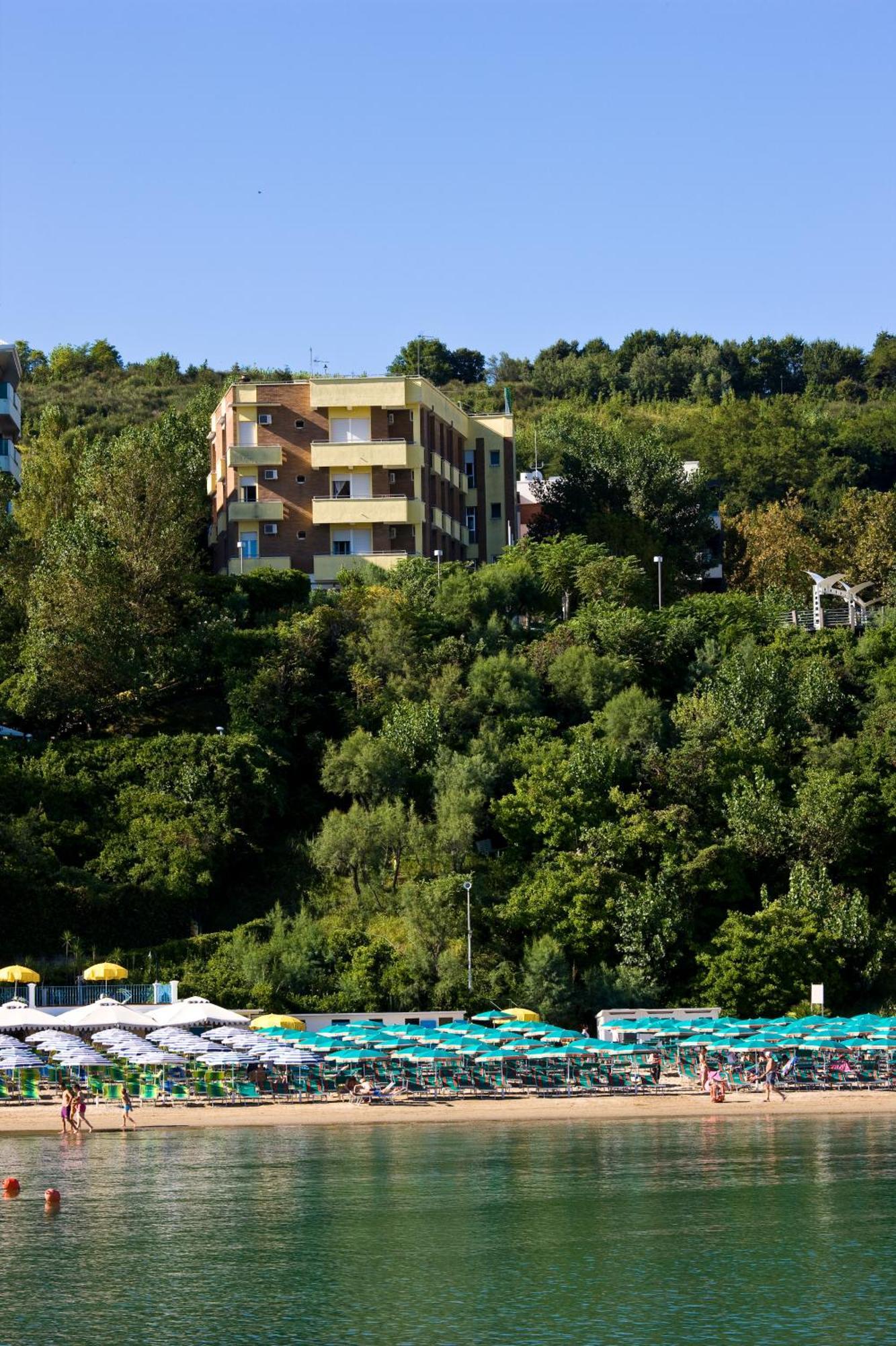 Hotel Promenade Gabicce Mare Exterior foto