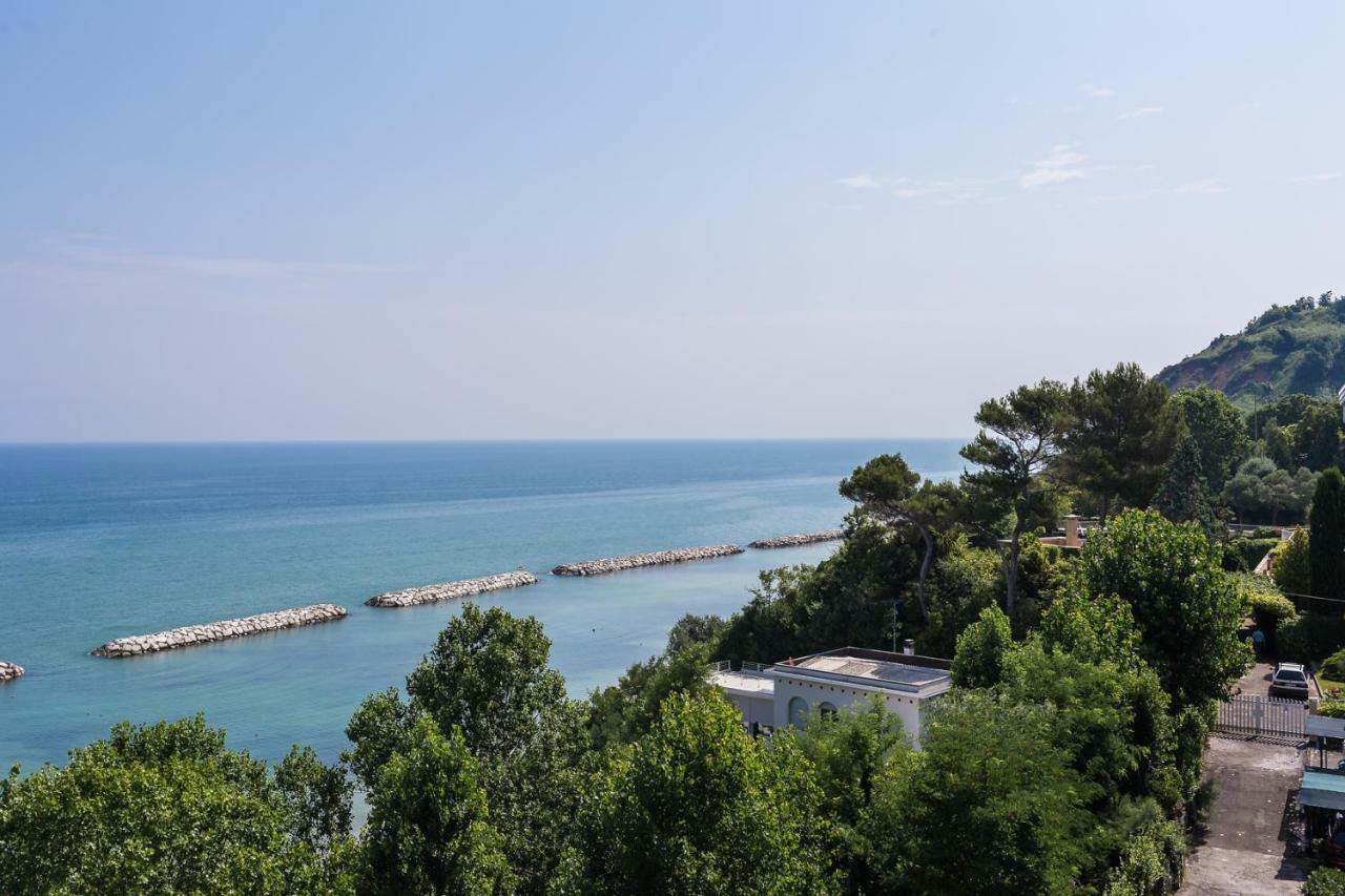 Hotel Promenade Gabicce Mare Exterior foto